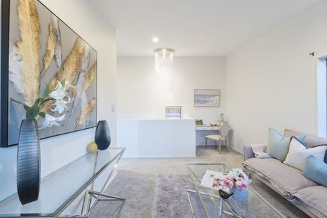 Photo of property in 2 Dhaka Lane, Ranui, Auckland, 0612