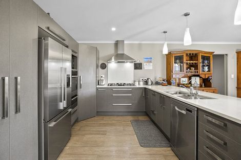 Photo of property in 22 Merrimana Drive, Thames, 3500