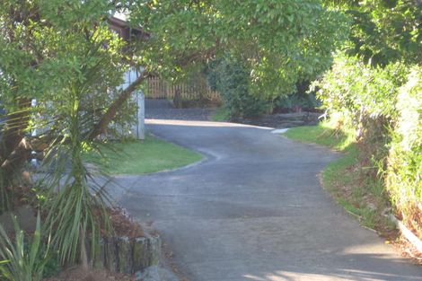 Photo of property in 2/50 Glencoe Road, Browns Bay, Auckland, 0630