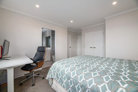 Photo of property in 73a Granville Drive, Massey, Auckland, 0614