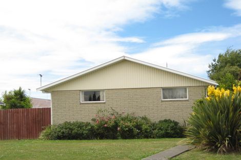 Photo of property in 27 Cob Crescent, Woolston, Christchurch, 8062