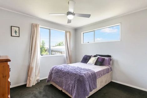 Photo of property in 19 Benton Place, Manurewa, Auckland, 2102