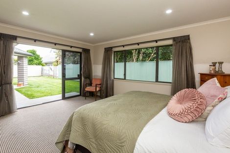 Photo of property in 323 Southland Place, Raureka, Hastings, 4120
