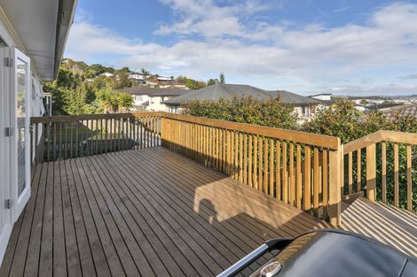Photo of property in 622 East Coast Road, Pinehill, Auckland, 0630