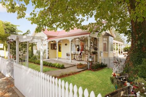 Photo of property in 208 Main Street, Greytown, 5712