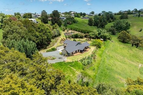 Photo of property in 87 Hurndall Street East, Maungaturoto, 0520