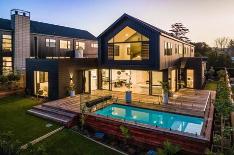 Photo of property in 37 Elliot Street, Riverhead, 0820