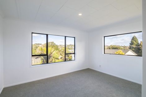 Photo of property in 99 Rosario Crescent, Red Beach, 0932