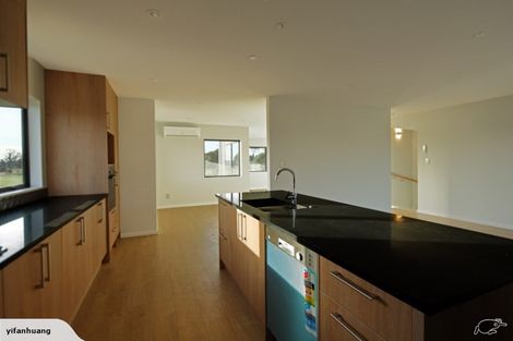 Photo of property in 29 Meritage Lane, Te Atatu South, Auckland, 0610