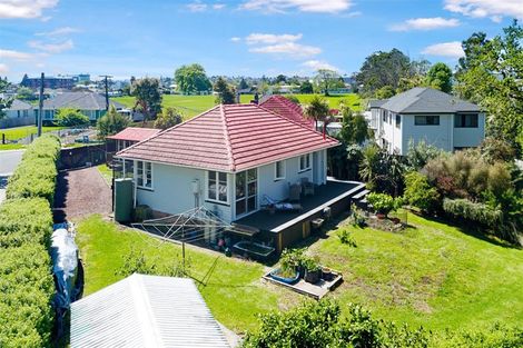 Photo of property in 93 Smythe Road, Henderson, Auckland, 0612
