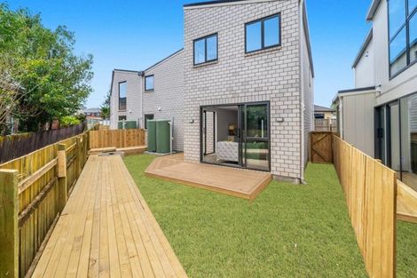 Photo of property in 30d Tawa Crescent, Manurewa, Auckland, 2102