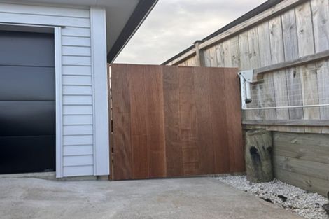 Photo of property in 29 Cloonlyon Drive, Flat Bush, Auckland, 2019