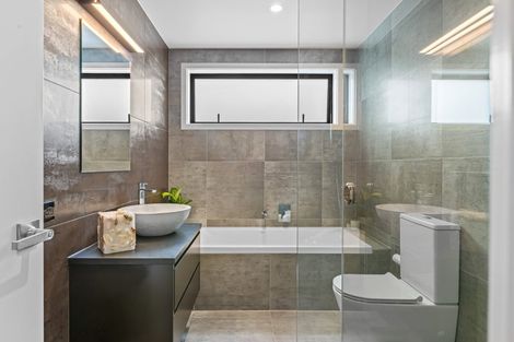 Photo of property in 21 Ariel Place, Snells Beach, 0920