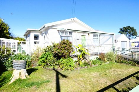 Photo of property in 2 Mclaughlins Lane, Westport, 7825