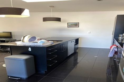 Photo of property in 8u6d Lipman Street, Mount Victoria, Wellington, 6011