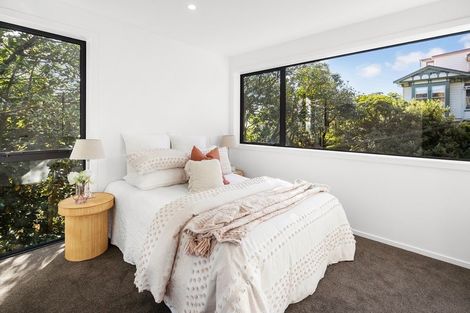 Photo of property in 7 Garfield Street, Brooklyn, Wellington, 6021