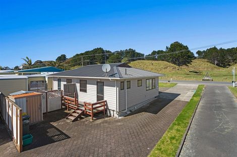 Photo of property in 1 Pohutukawa Avenue, Ohope, 3121