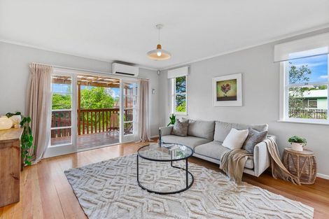 Photo of property in 242 Henderson Valley Road, Henderson, Auckland, 0612