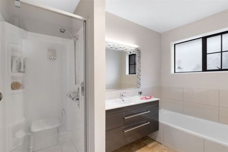 Photo of property in 27 Royleen Street, Casebrook, Christchurch, 8051