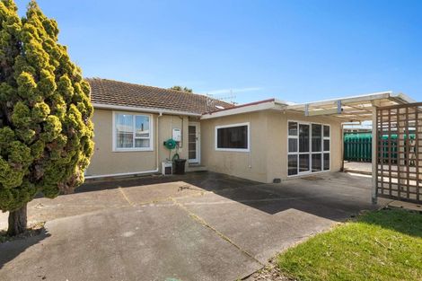Photo of property in 38 Manuka Street, Castlecliff, Whanganui, 4501