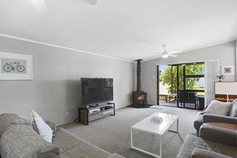 Photo of property in 1 Mount Avenue, Pauanui, Hikuai, 3579