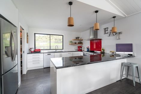 Photo of property in 11 Lochinvar Lane, Acacia Bay, Taupo, 3385