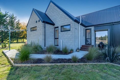 Photo of property in 7 Adian Way, Loburn, Rangiora, 7472