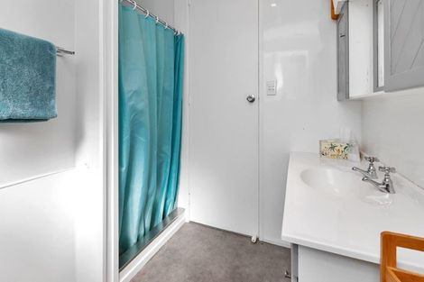 Photo of property in 37c Pyle Road West, One Tree Point, 0118