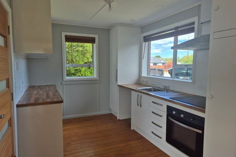 Photo of property in 10 Heather Place, Mairehau, Christchurch, 8052