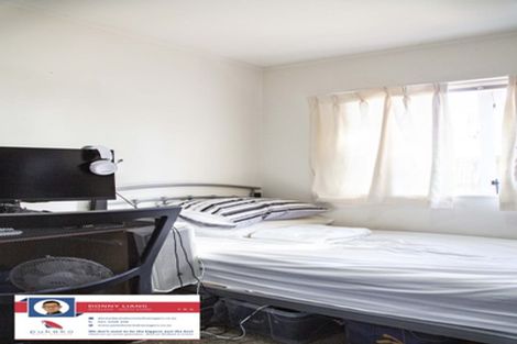 Photo of property in 2/103 Hillside Road, Glenfield, Auckland, 0627