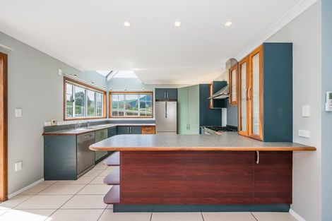 Photo of property in 9 Clarkes Crescent, Paekakariki, 5034