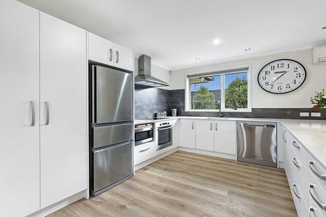 Photo of property in 15 Bodes Lane, Kinloch, Taupo, 3377