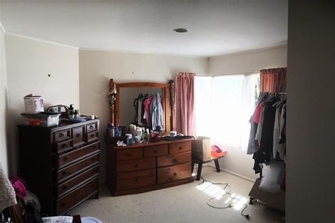 Photo of property in 20a Justin Place, Te Atatu Peninsula, Auckland, 0610