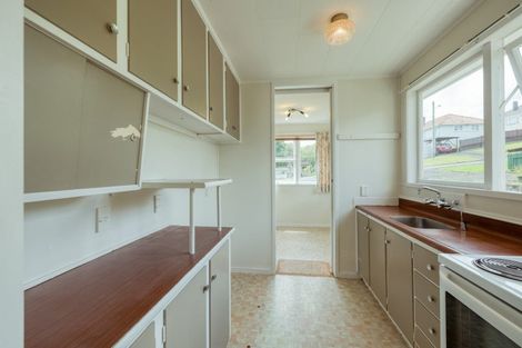 Photo of property in 29 Karaka Street, Helensville, 0800