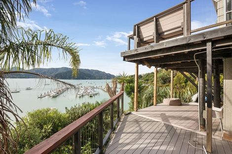 Photo of property in 7 Kent Street, Whangaroa, 0478
