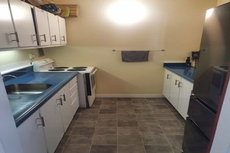 Photo of property in Hobson Court Flats, 13/70u Hobson Street, Thorndon, Wellington, 6011