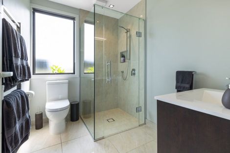 Photo of property in 42 Mckellar Drive, Jacks Point, Queenstown, 9371