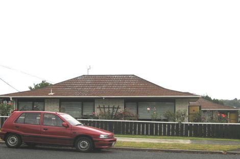 Photo of property in 1/141 Chivalry Road, Glenfield, Auckland, 0629