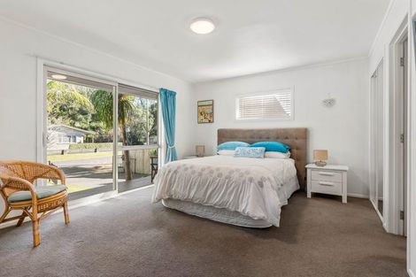 Photo of property in 127 Mckellar Place, Whangamata, 3620
