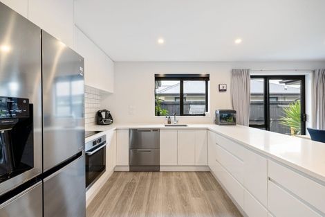 Photo of property in 15 Batchelor Place, Kaiapoi, 7630