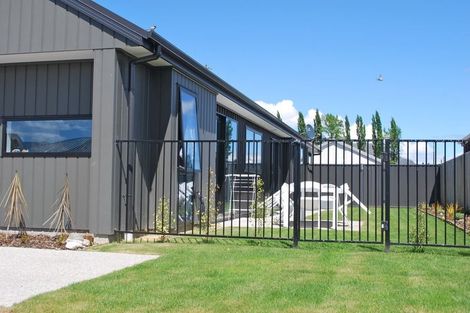 Photo of property in 11 Cumberland Road, Lower Shotover, Queenstown, 9304