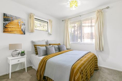 Photo of property in 7 Lewisham Street, Highland Park, Auckland, 2010