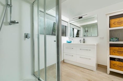 Photo of property in 11b Onepu Lane, Manly, Whangaparaoa, 0930