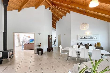 Photo of property in 62 River Drive, Kerikeri, 0294