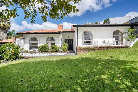 Photo of property in 11 William Hadlow Place, Hatfields Beach, Orewa, 0931
