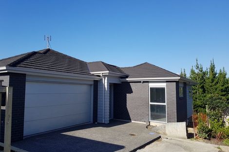 Photo of property in 92 Endeavour Drive, Whitby, Porirua, 5024