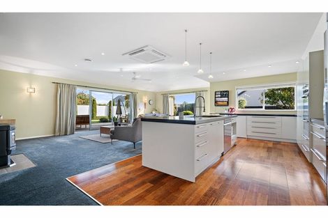 Photo of property in 12 Springwater Avenue, Northwood, Christchurch, 8051
