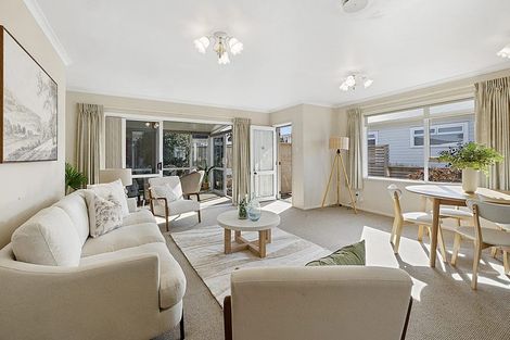 Photo of property in 1/17 Clemow Road, Fitzroy, New Plymouth, 4312