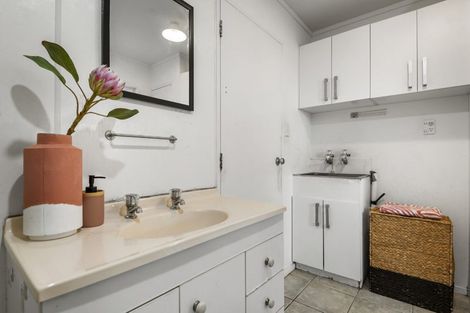 Photo of property in 8a Fordham Street, Beach Haven, Auckland, 0626