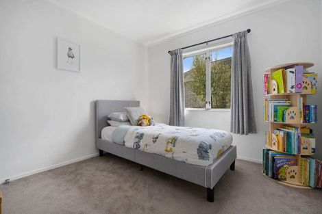 Photo of property in 2/134 Bradbury Road, Botany Downs, Auckland, 2010